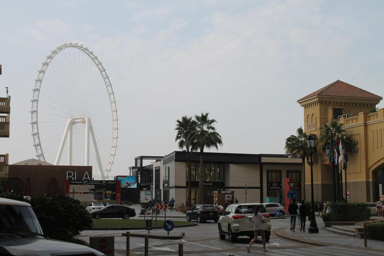 Newly Furnished One Bedroom Apartment Next To Metro & Beach In Marina Residence Dubái Exterior foto